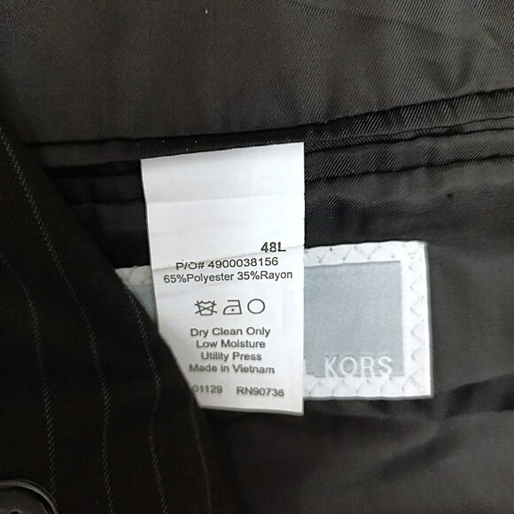 MICHAEL KORS Men's Blazer. Size 48L - Picture 8 of 9